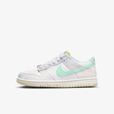 Nike Dunk Low Pastel Paisley